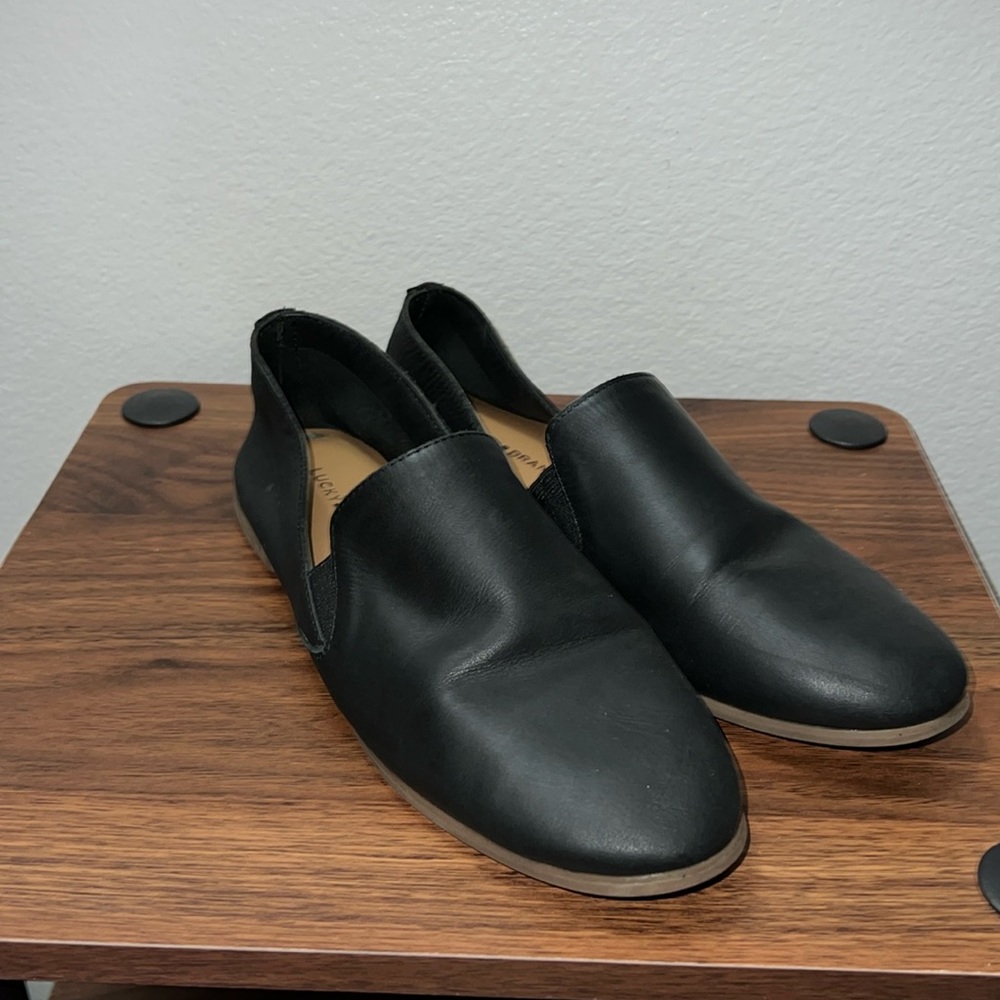 Black Lucky brand flat shoes. Size 8 womens.